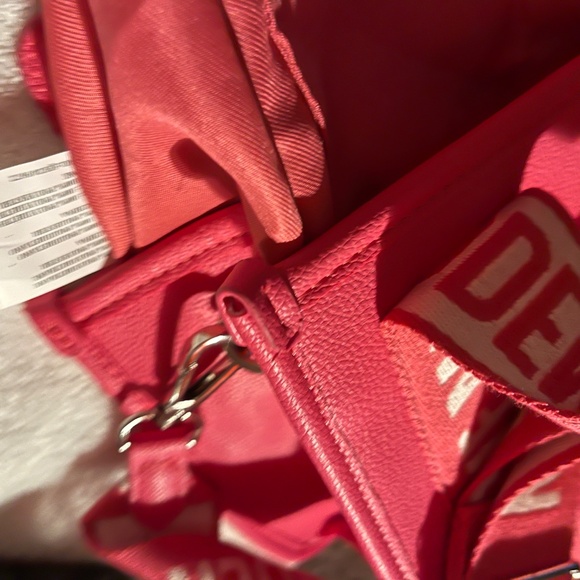 Steve Madden Pink BMinnie Crossbody handbag purse w/mini bag, shoulder strap New - Picture 8 of 14